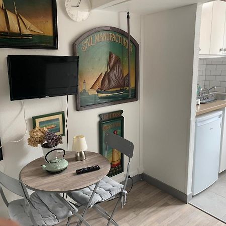 Studette Tiny House De L Eglise 12 M2 Apartment Ault Exterior foto